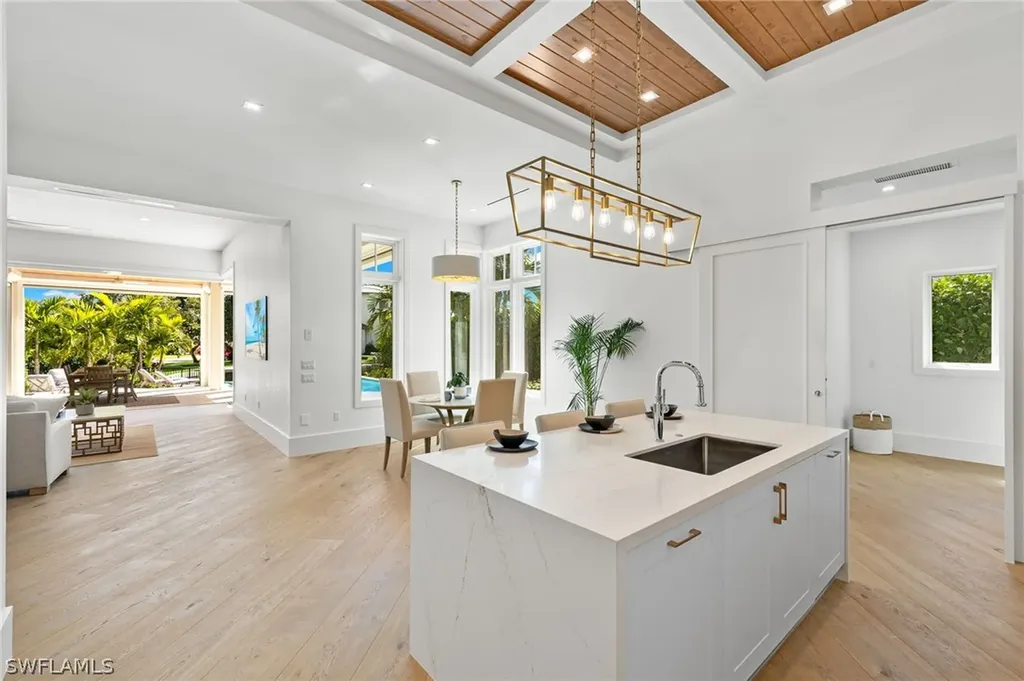 1800 Snook Drive Naples FL 34102