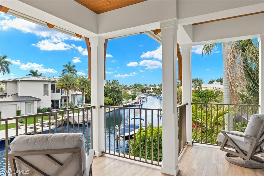 1800 Snook Drive Naples FL 34102