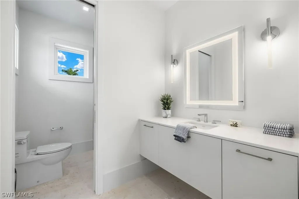 1800 Snook Drive Naples FL 34102