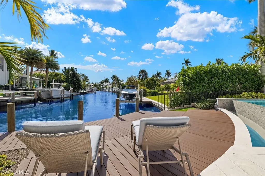 1800 Snook Drive Naples FL 34102