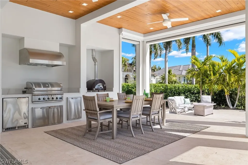 1800 Snook Drive Naples FL 34102