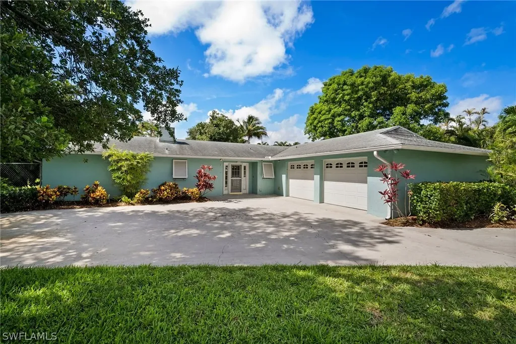 1362 Plumosa Drive Fort Myers FL 33901