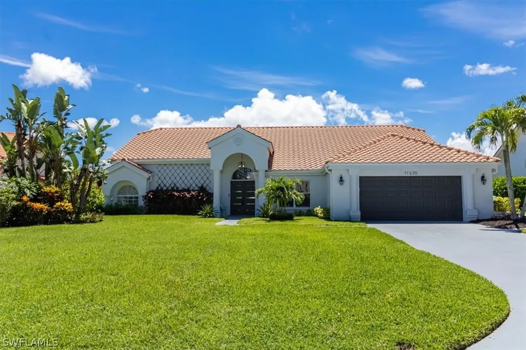 11620 Longshore Way W Naples FL 34119