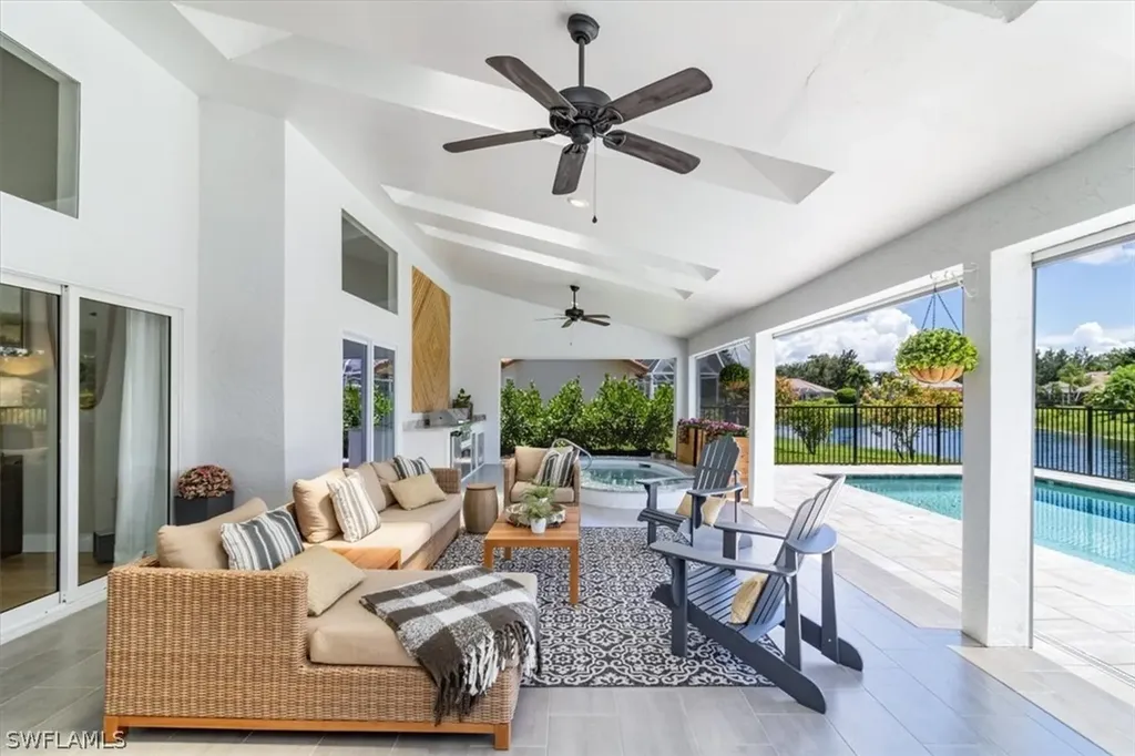 11620 Longshore Way W Naples FL 34119