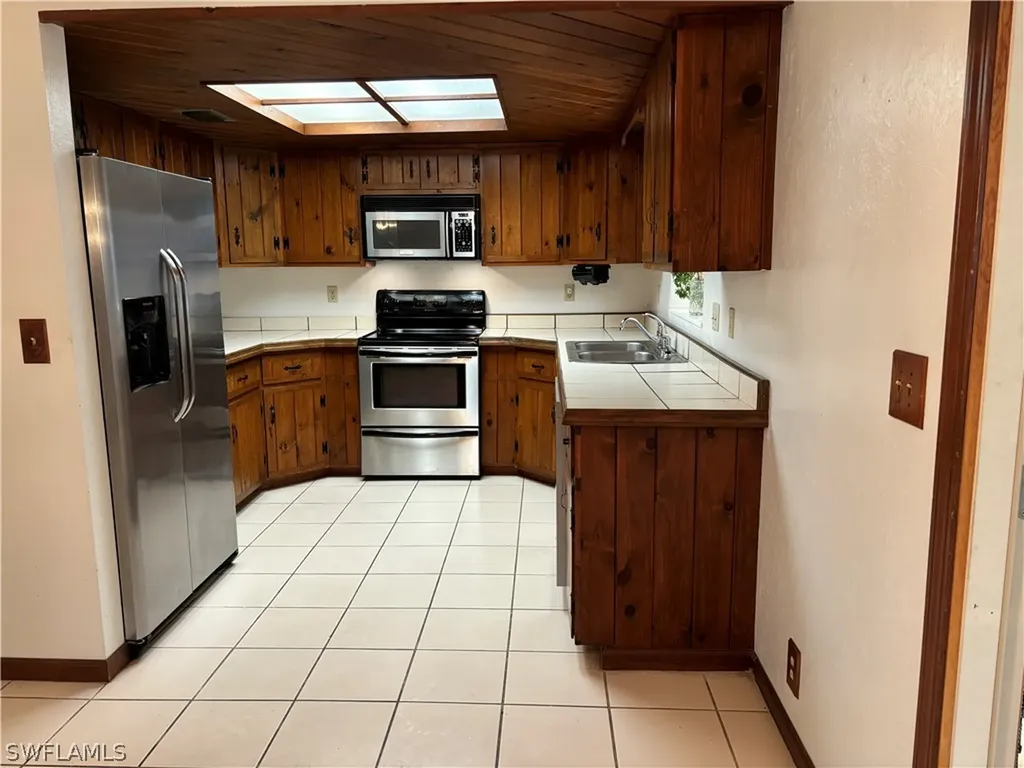 5072 27th Place SW Naples FL 34116
