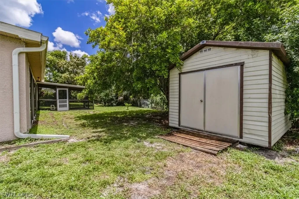 5072 27th Place SW Naples FL 34116