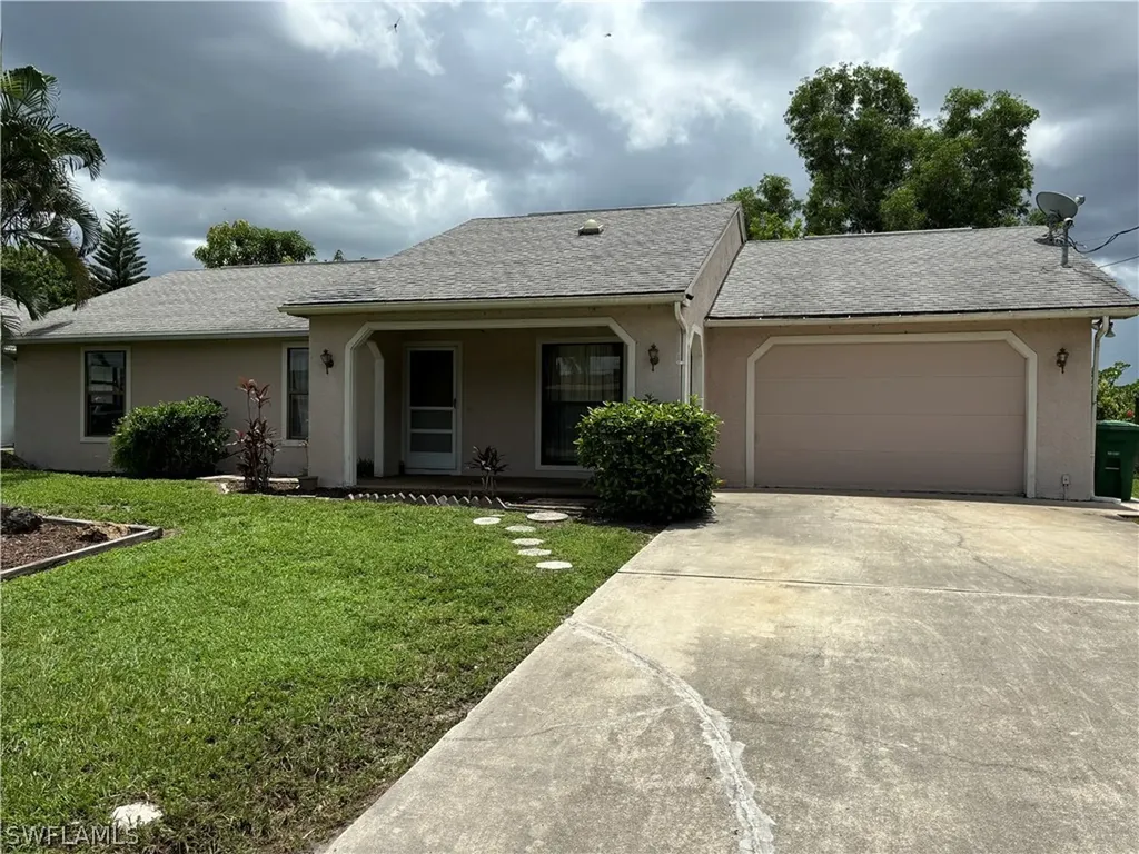 5072 27th Place SW Naples FL 34116