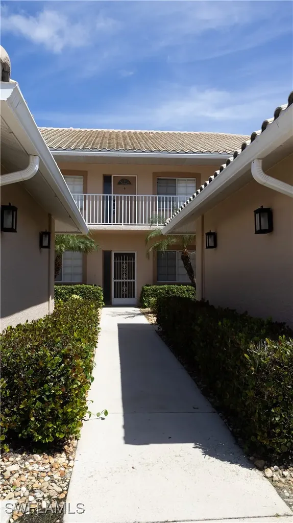 9061 Michael Circle Naples FL 34113