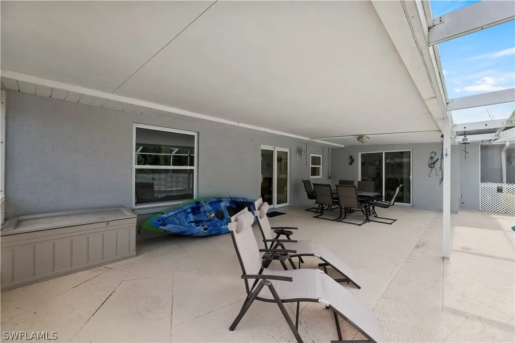 6061 Perthshire Lane Fort Myers FL 33908