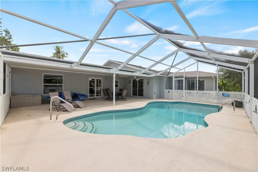 6061 Perthshire Lane Fort Myers FL 33908
