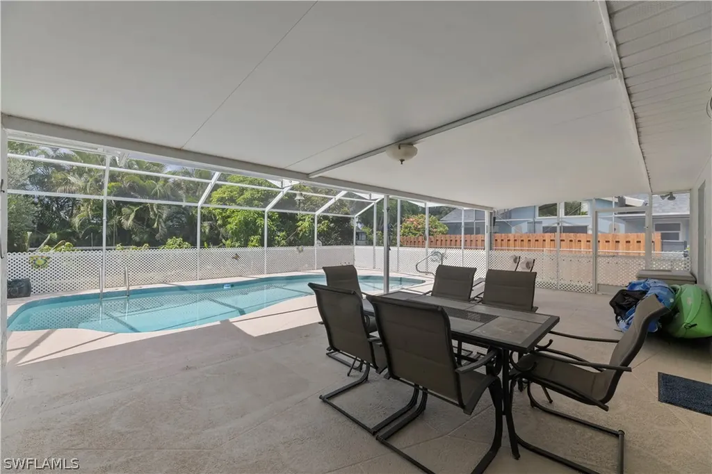 6061 Perthshire Lane Fort Myers FL 33908