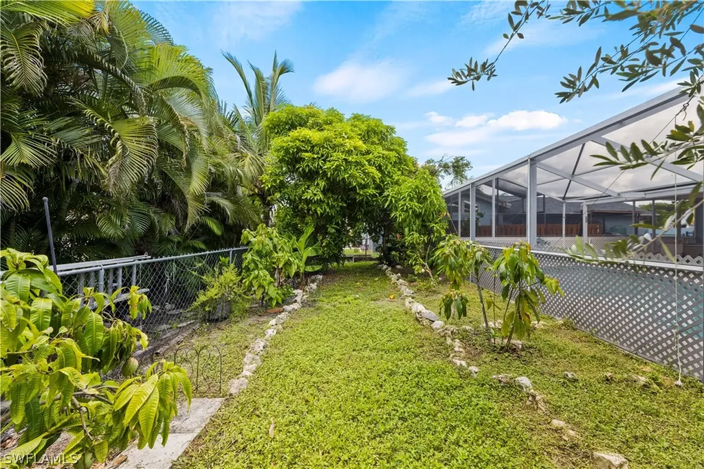 6061 Perthshire Lane Fort Myers FL 33908