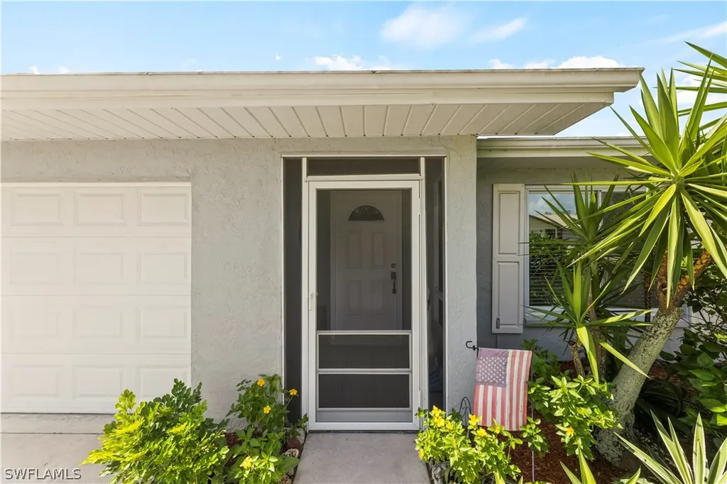 6061 Perthshire Lane Fort Myers FL 33908