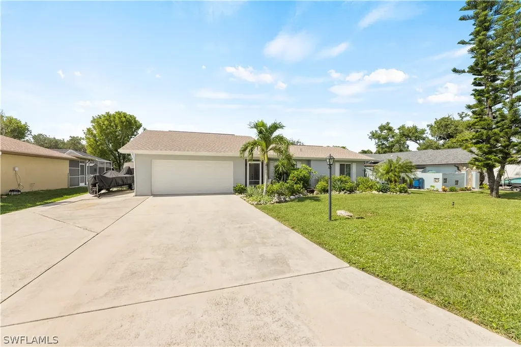 6061 Perthshire Lane Fort Myers FL 33908