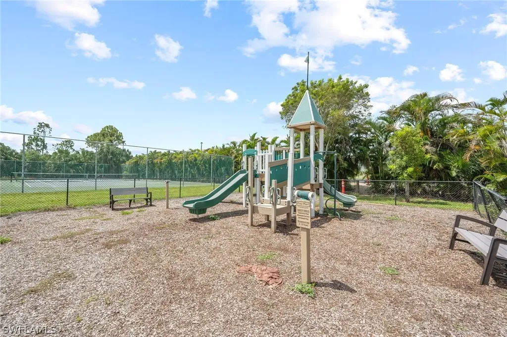 6061 Perthshire Lane Fort Myers FL 33908
