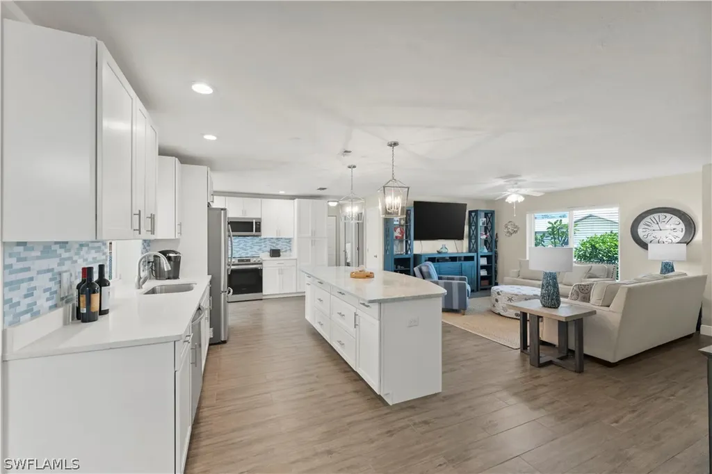 6061 Perthshire Lane Fort Myers FL 33908