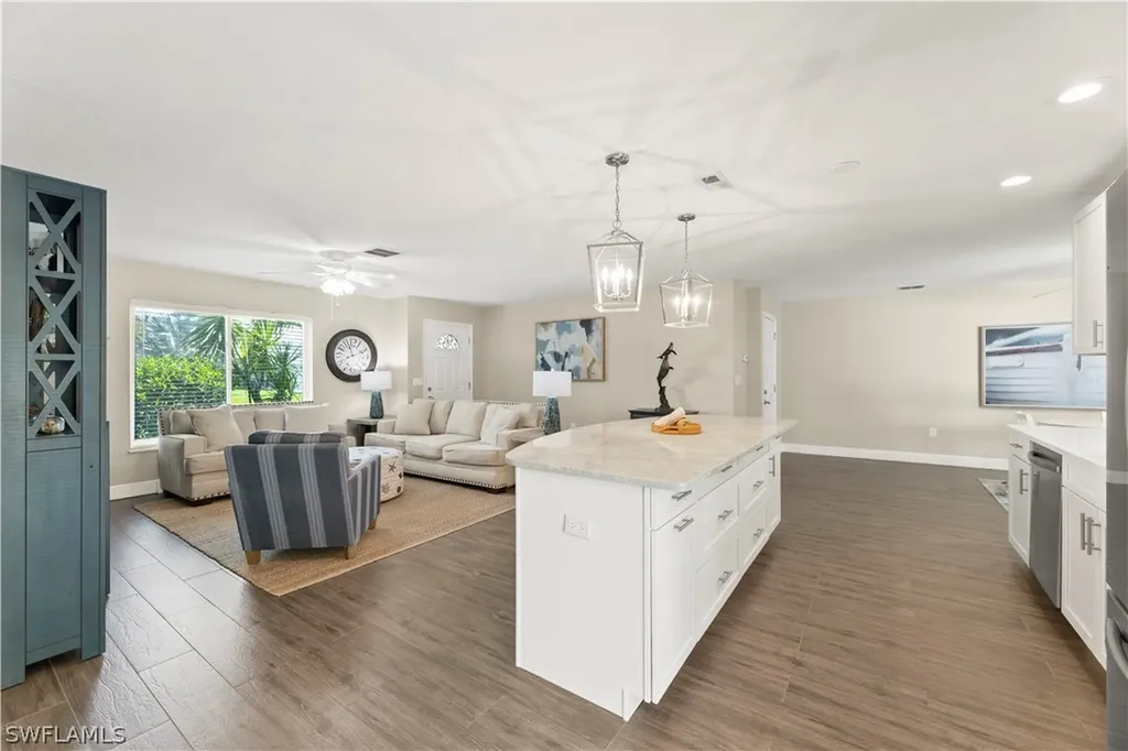 6061 Perthshire Lane Fort Myers FL 33908