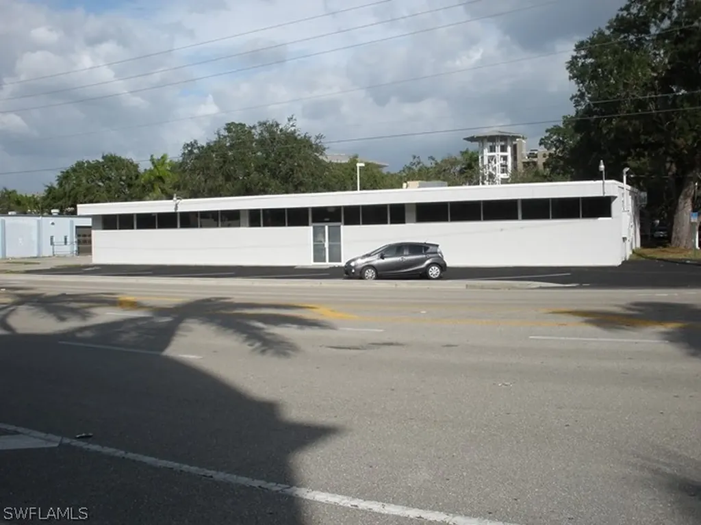 2205 Broadway Fort Myers FL 33901
