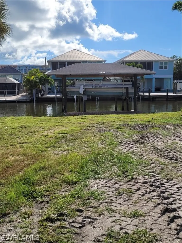 155 Palermo Circle Fort Myers Beach FL 33931