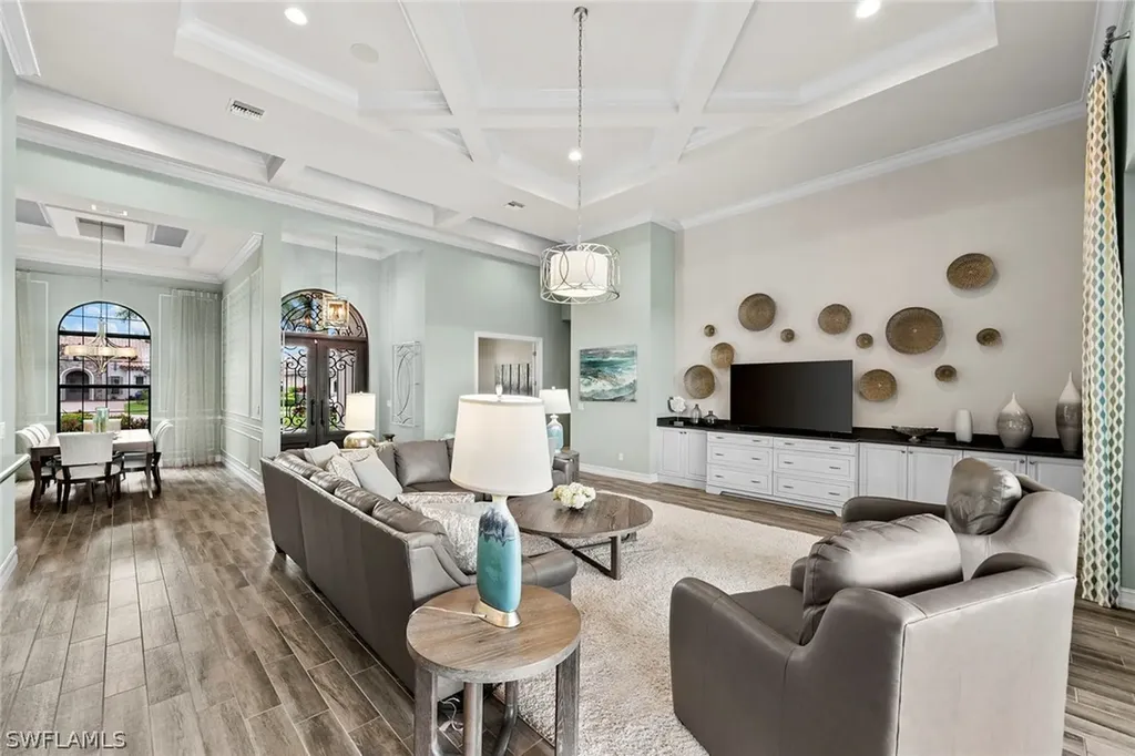 11916 Hedgestone Court Naples FL 34120