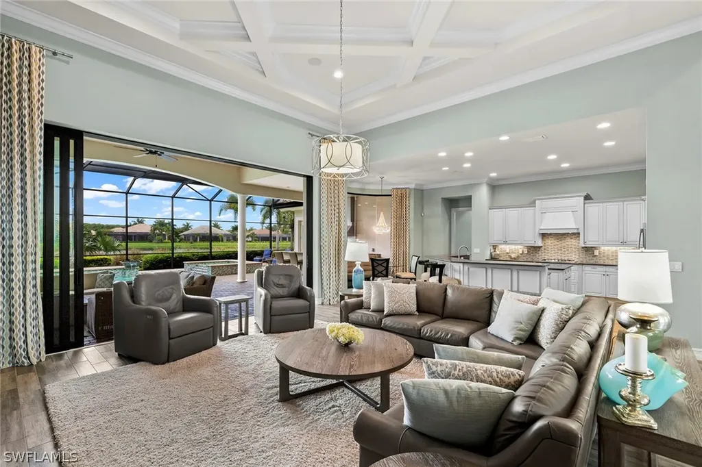 11916 Hedgestone Court Naples FL 34120