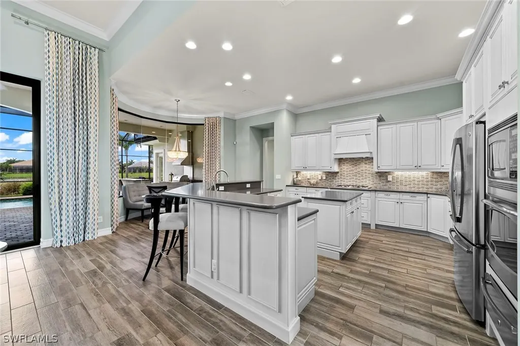 11916 Hedgestone Court Naples FL 34120