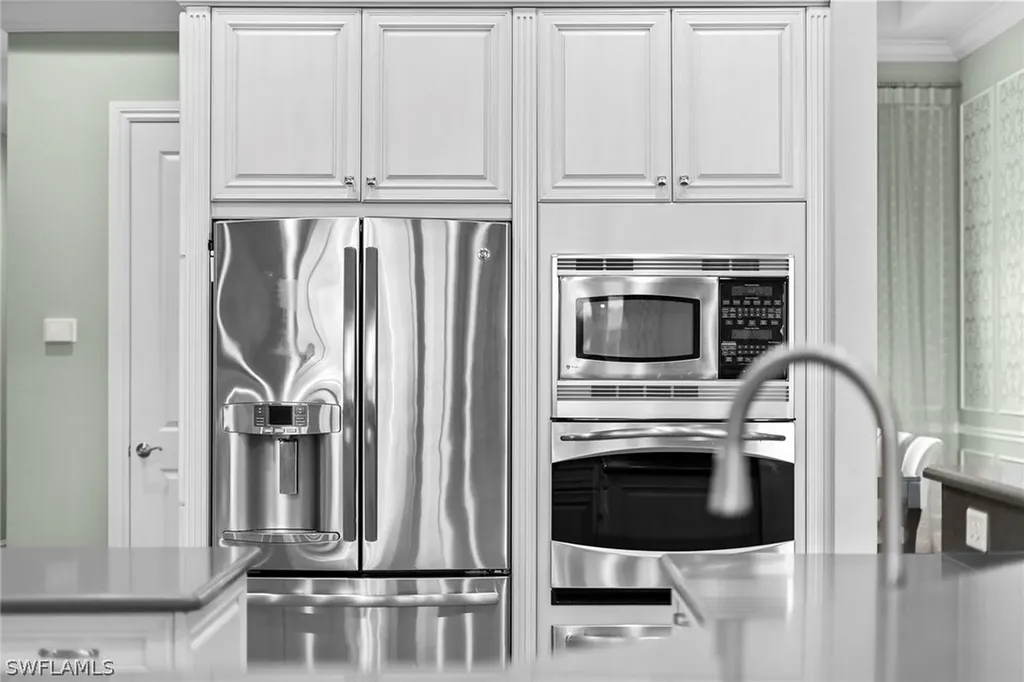 11916 Hedgestone Court Naples FL 34120