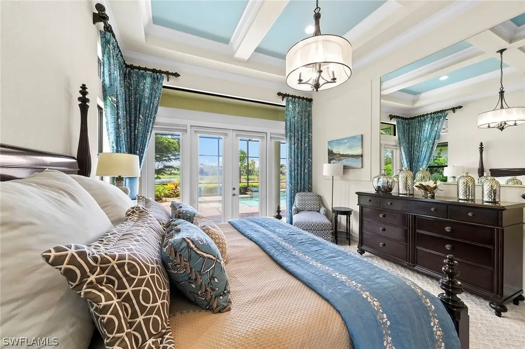 11916 Hedgestone Court Naples FL 34120