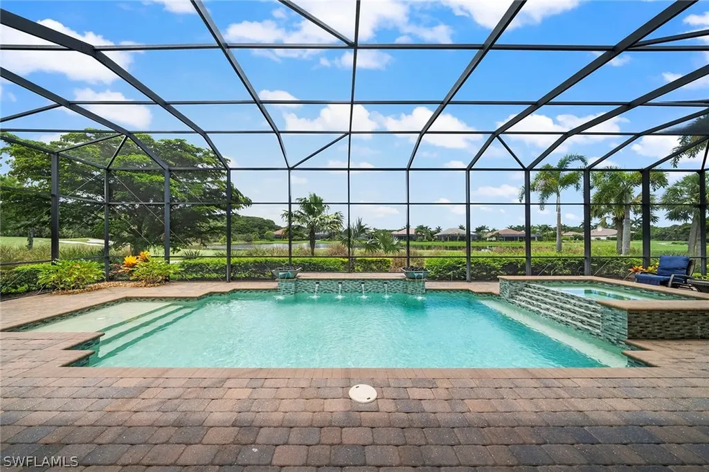 11916 Hedgestone Court Naples FL 34120