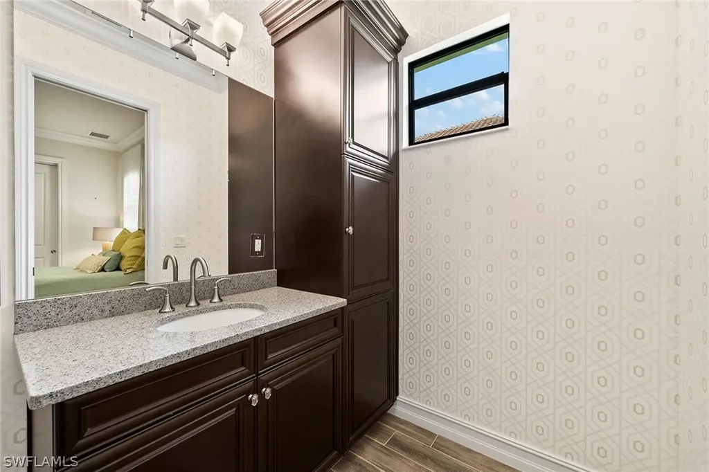 11916 Hedgestone Court Naples FL 34120