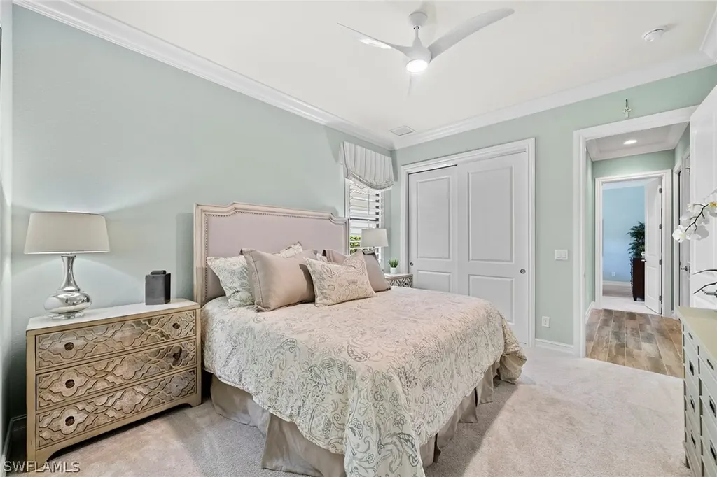 11916 Hedgestone Court Naples FL 34120