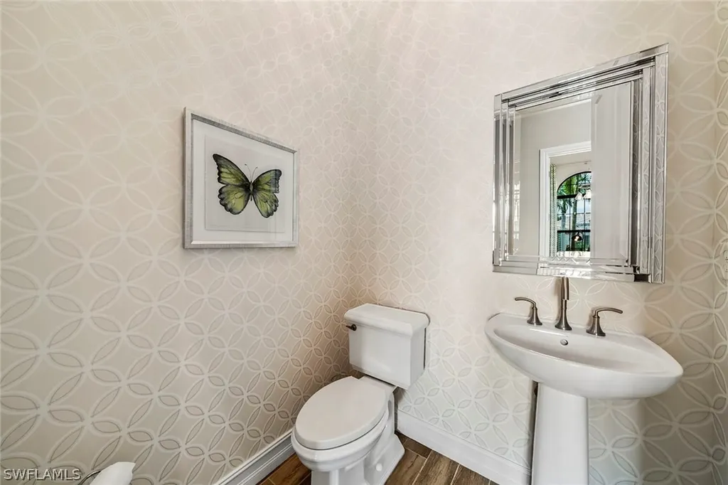 11916 Hedgestone Court Naples FL 34120