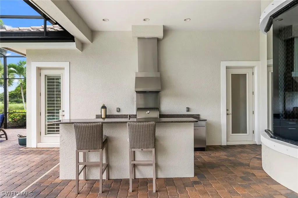 11916 Hedgestone Court Naples FL 34120