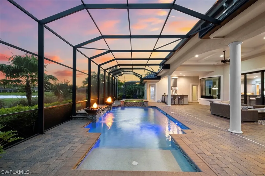 11916 Hedgestone Court Naples FL 34120