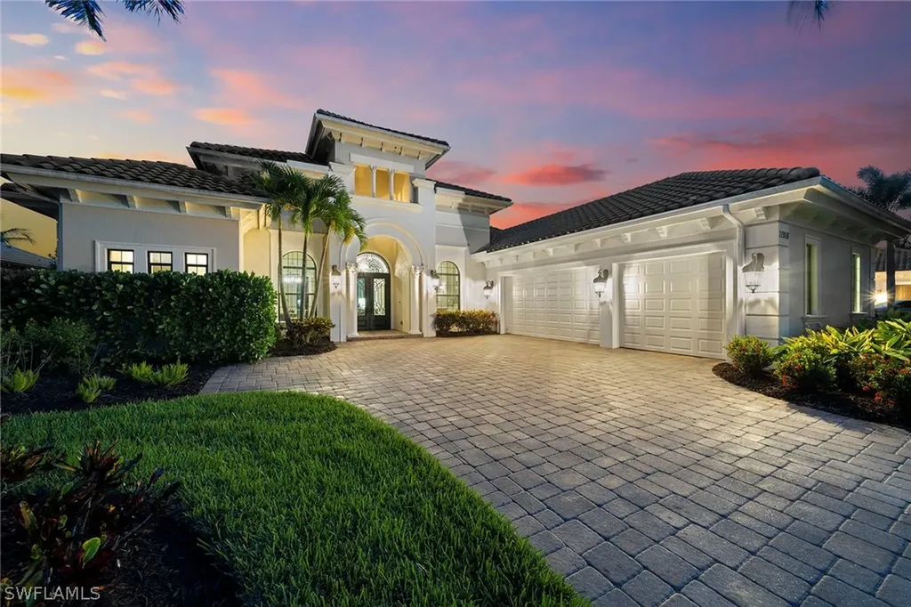 11916 Hedgestone Court Naples FL 34120