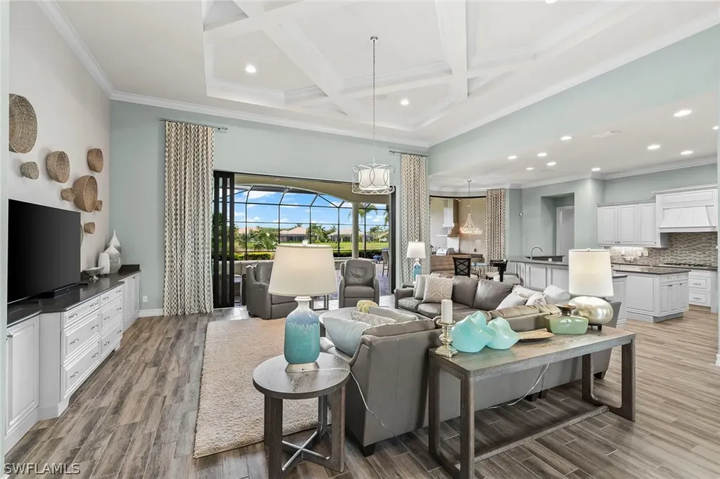 11916 Hedgestone Court Naples FL 34120