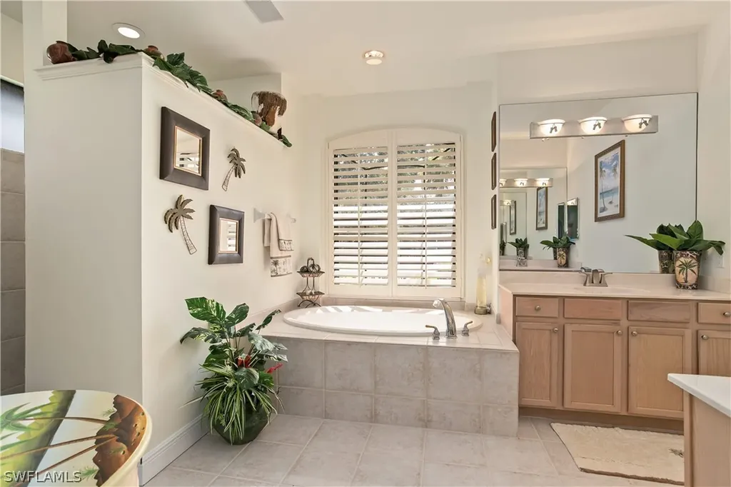 10919 Parnu Street Naples FL 34109