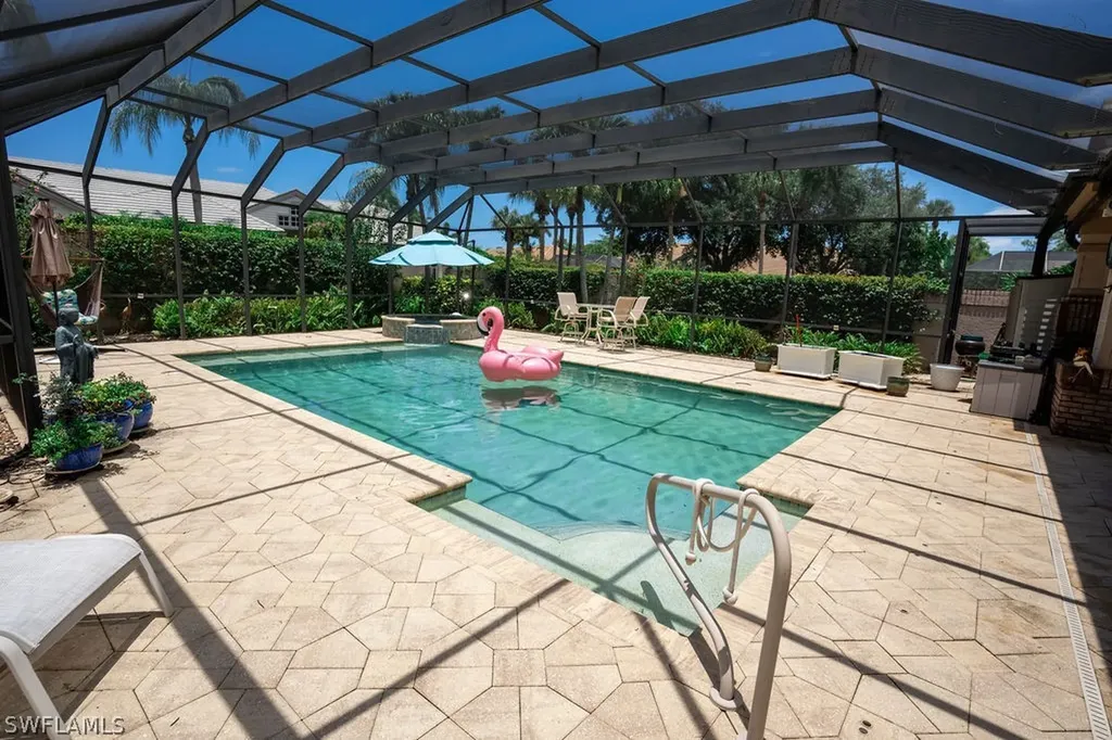 732 Courtside Drive Naples FL 34105
