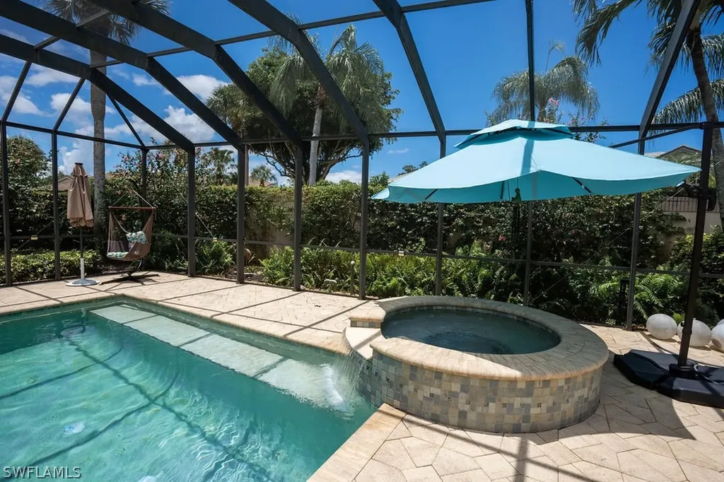 732 Courtside Drive Naples FL 34105