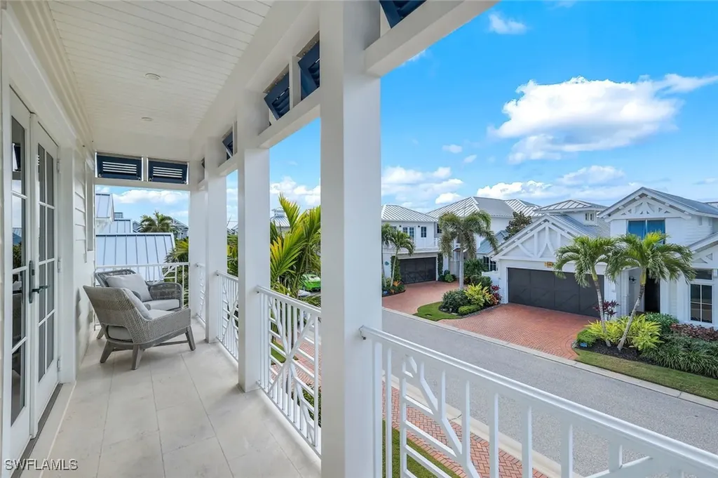 1463 2nd Avenue S Naples FL 34102