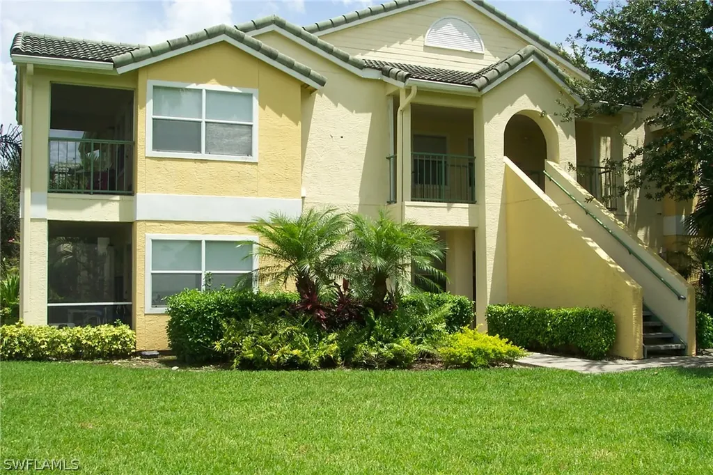 12591 N Equestrian Circle Fort Myers FL 33907