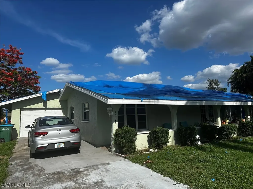 Cape Coral FL, 4233 SW 1st Avenue