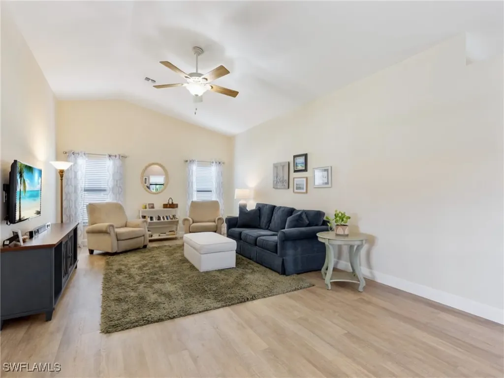 2217 SW 43rd Terrace Cape Coral FL 33914