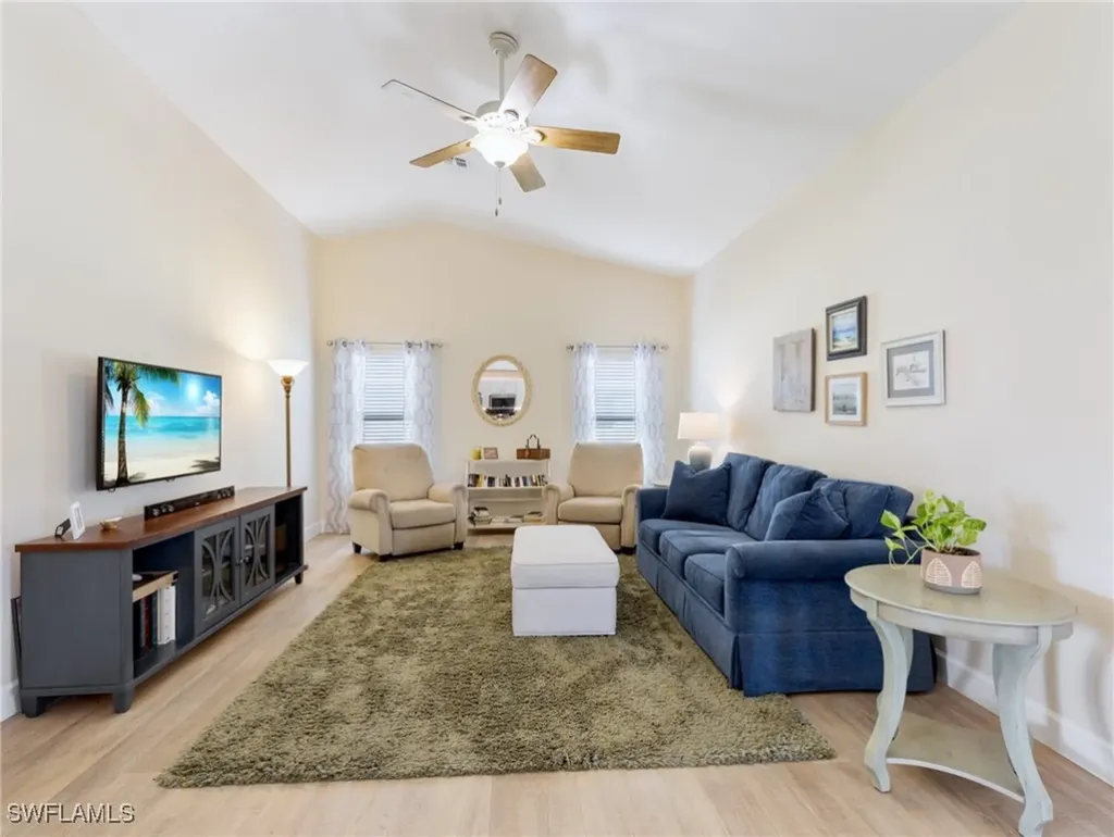 2217 SW 43rd Terrace Cape Coral FL 33914