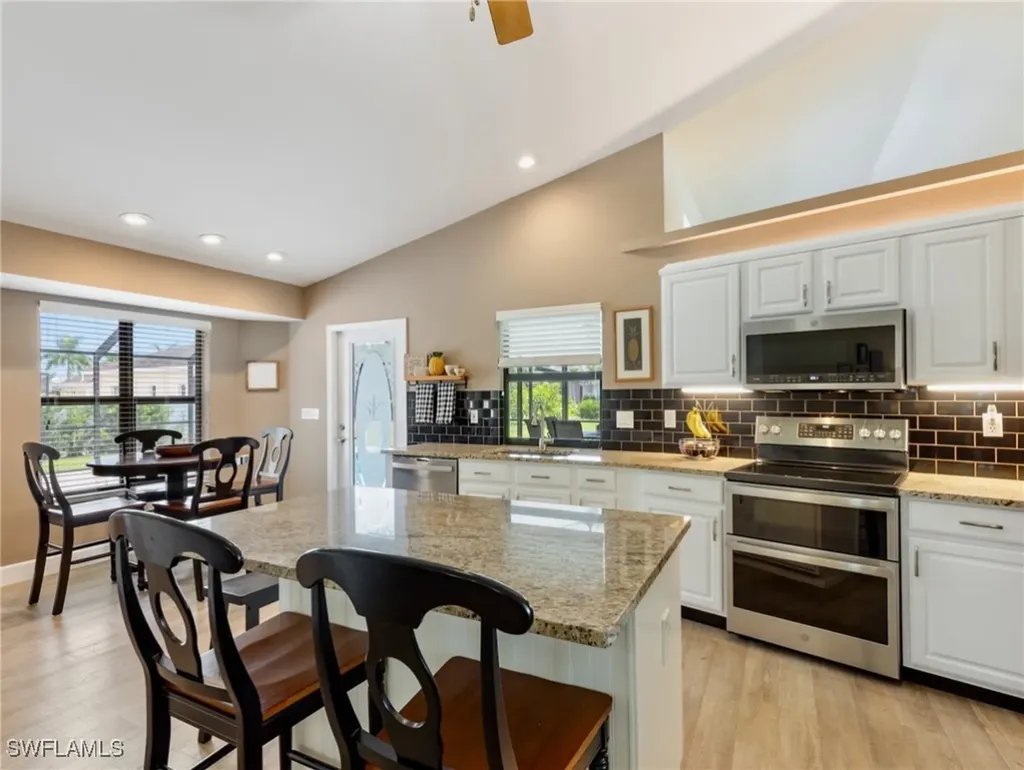2217 SW 43rd Terrace Cape Coral FL 33914