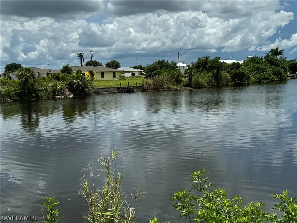 2605 NW 5th Avenue Cape Coral FL 33993