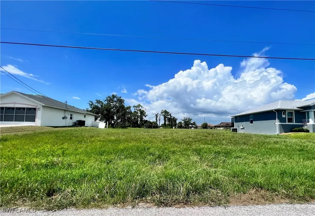 76 Mark Twain Lane Rotonda West FL 33947