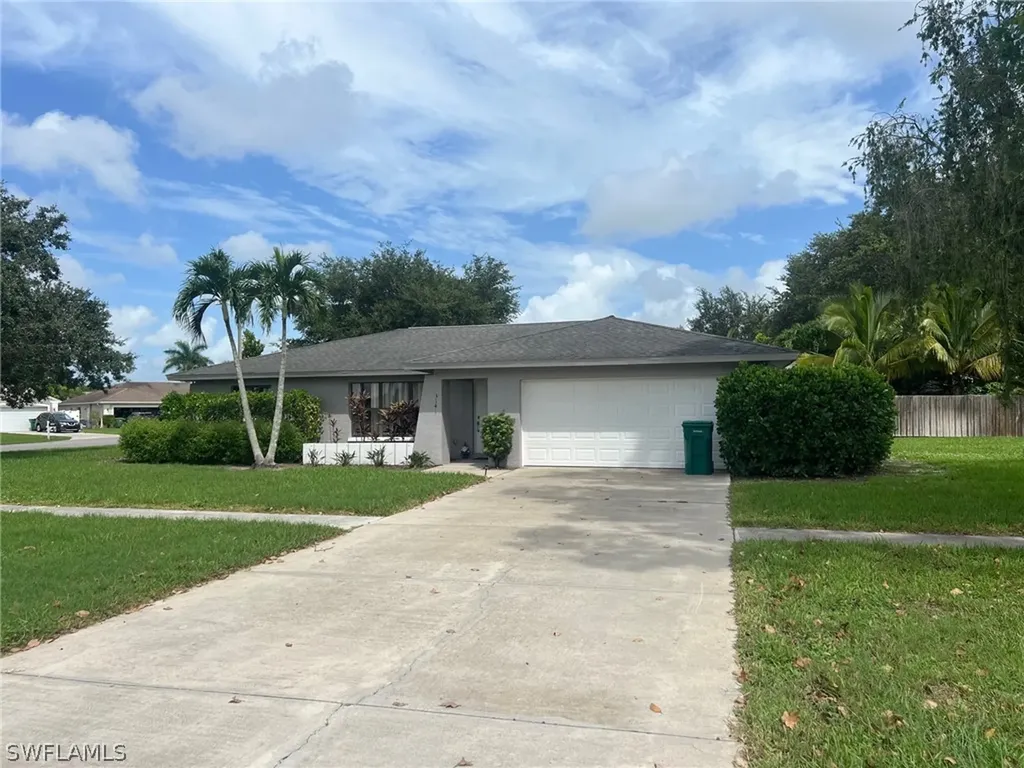 3141 Orange Grove Trail Naples FL 34120