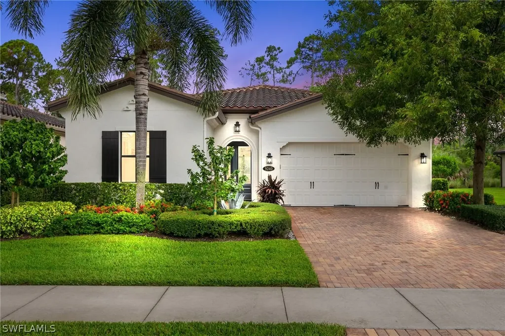 9240 Glenforest Drive Naples FL 34120