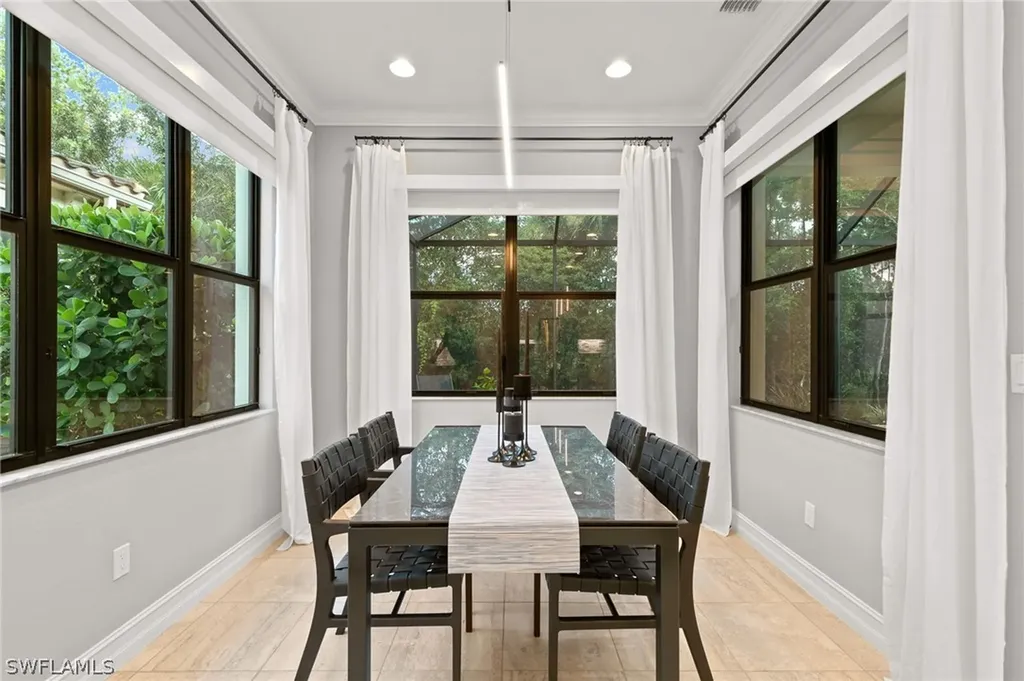 9240 Glenforest Drive Naples FL 34120